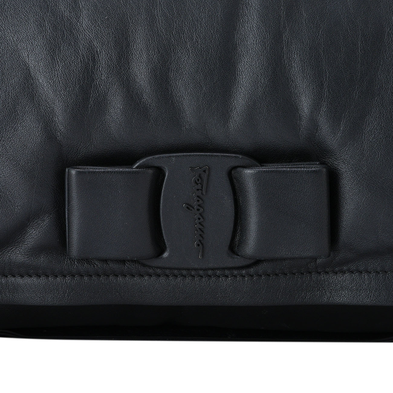 FERRAGAMO(USED)페레가모 바라리본 체인 숄더백