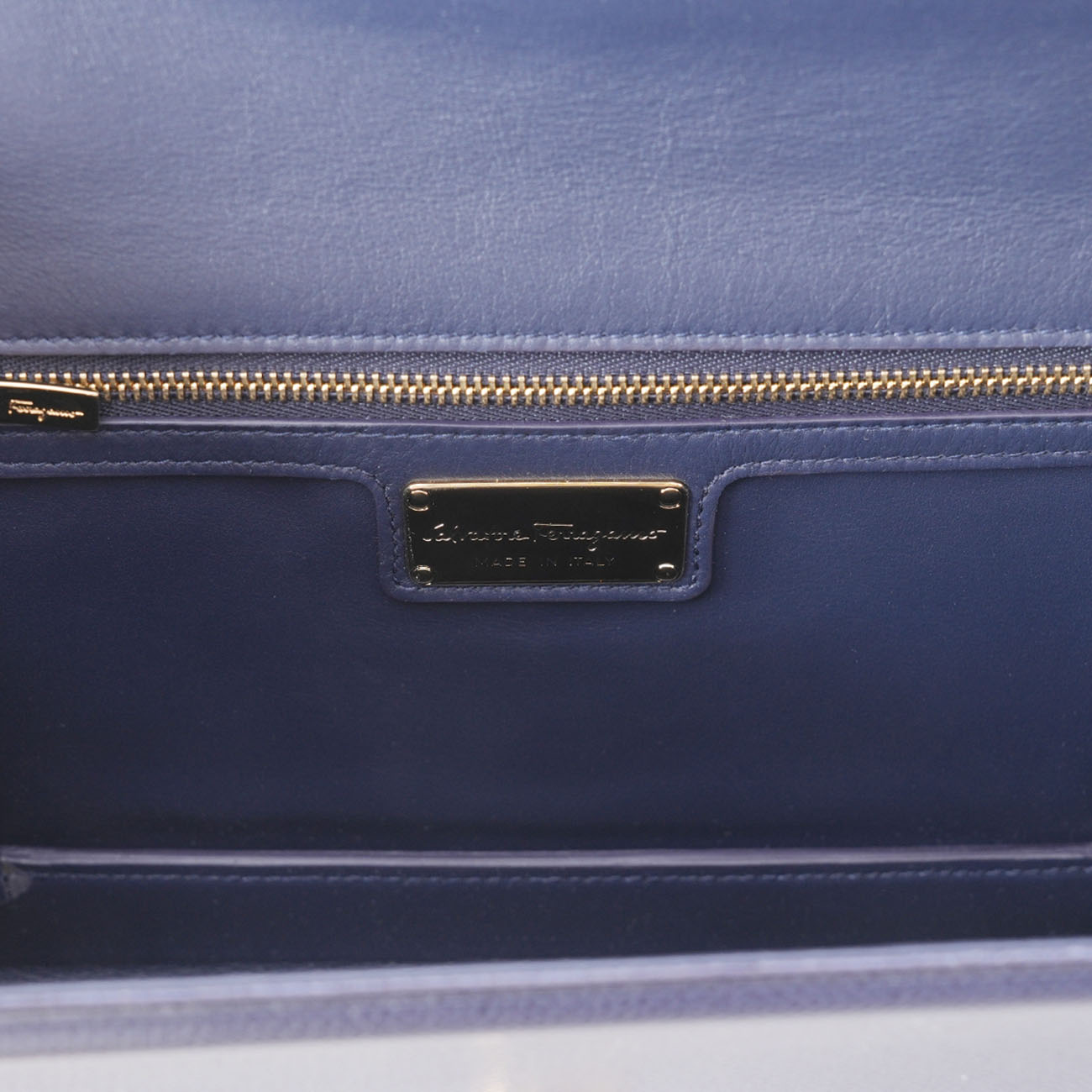 FERRAGAMO(USED)페레가모 지니백