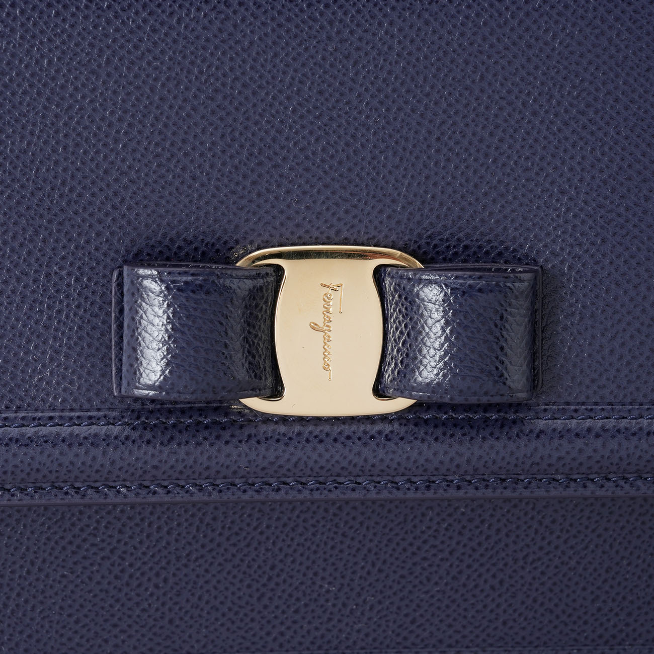 FERRAGAMO(USED)페레가모 지니백