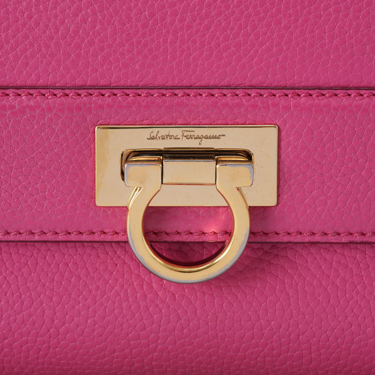 FERRAGAMO(USED)페레가모 간치니 탑핸들 숄더백