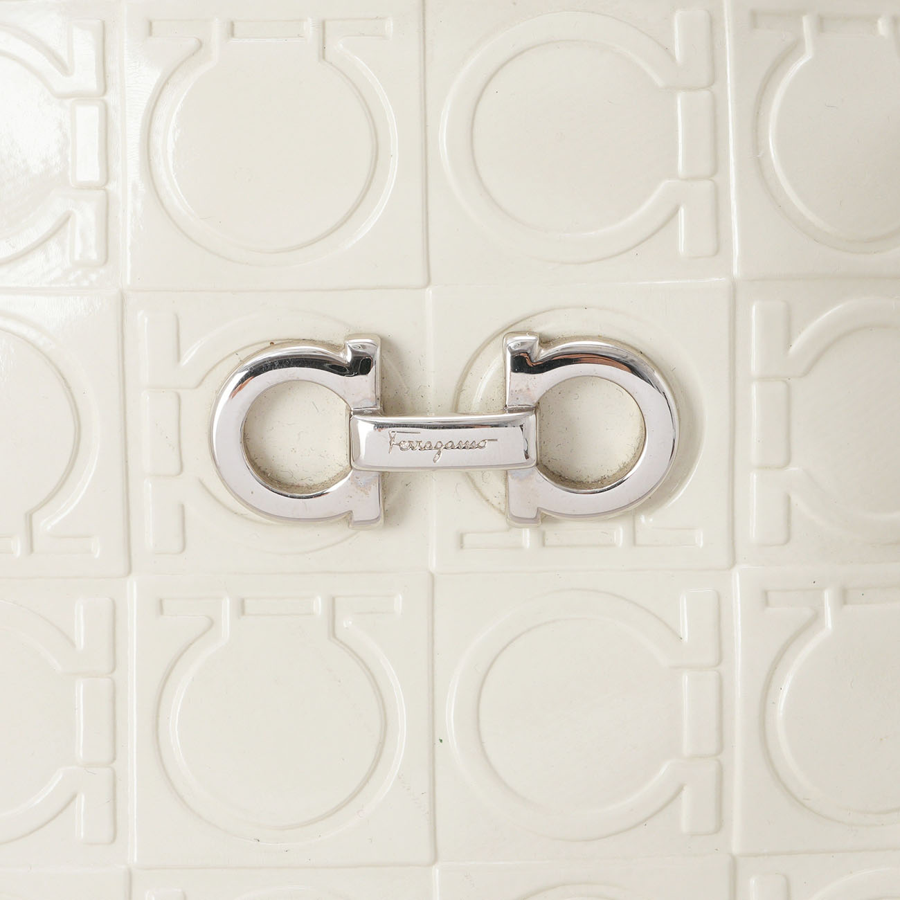 FERRAGAMO(USED)페레가모 간치니 쇼퍼백