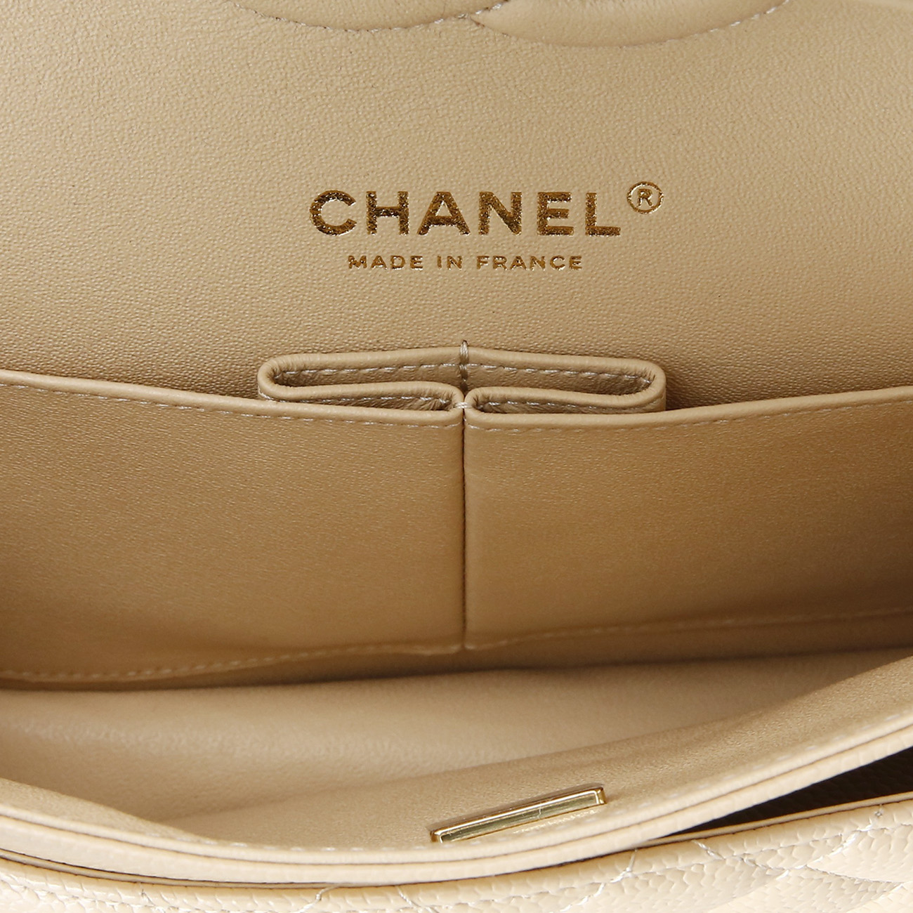 CHANEL(USED)샤넬 베이지 클래식 미듐 플랩백