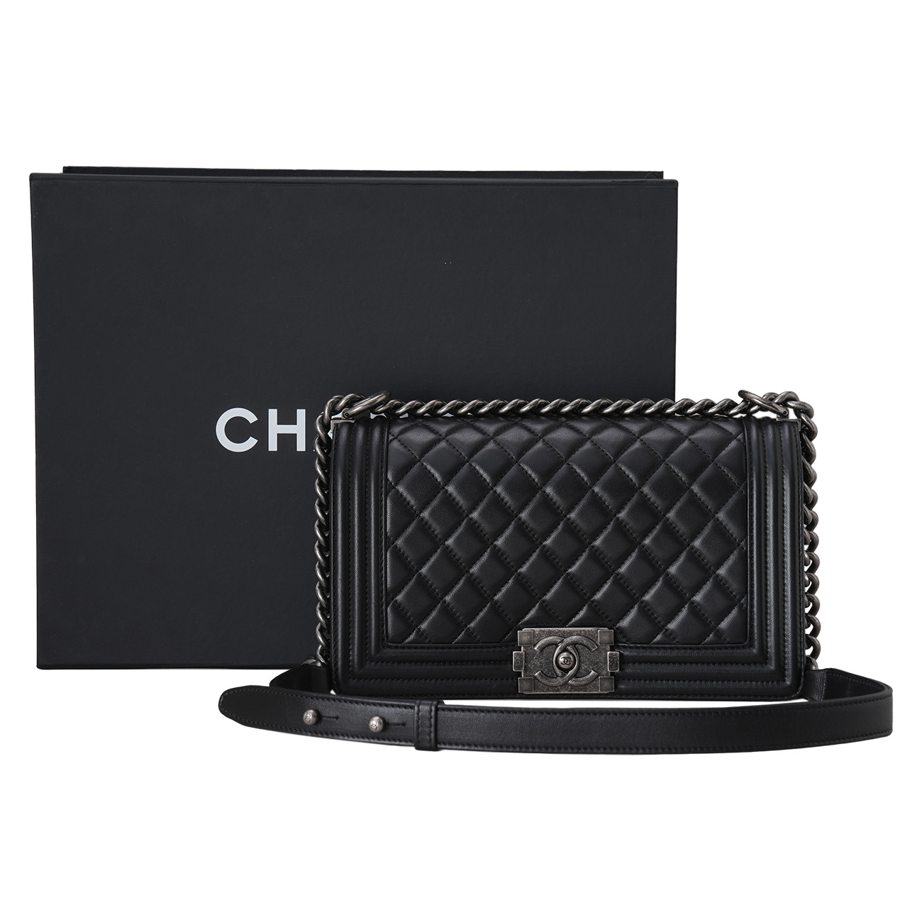 CHANEL(USED)샤넬 램스킨 보이샤넬 미듐 플랩백