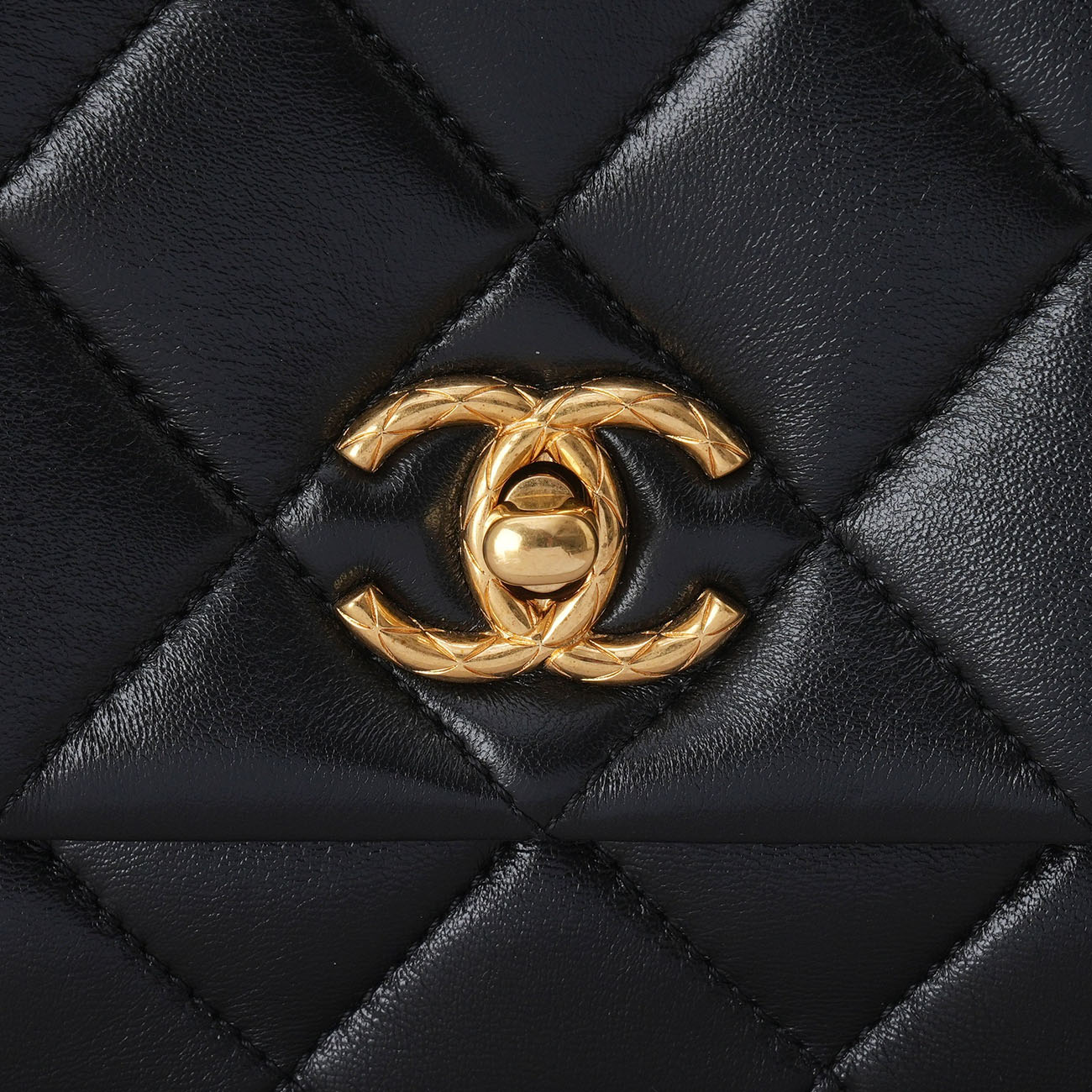 CHANEL(USED)샤넬 AS4971 시즌 체인 숄더백