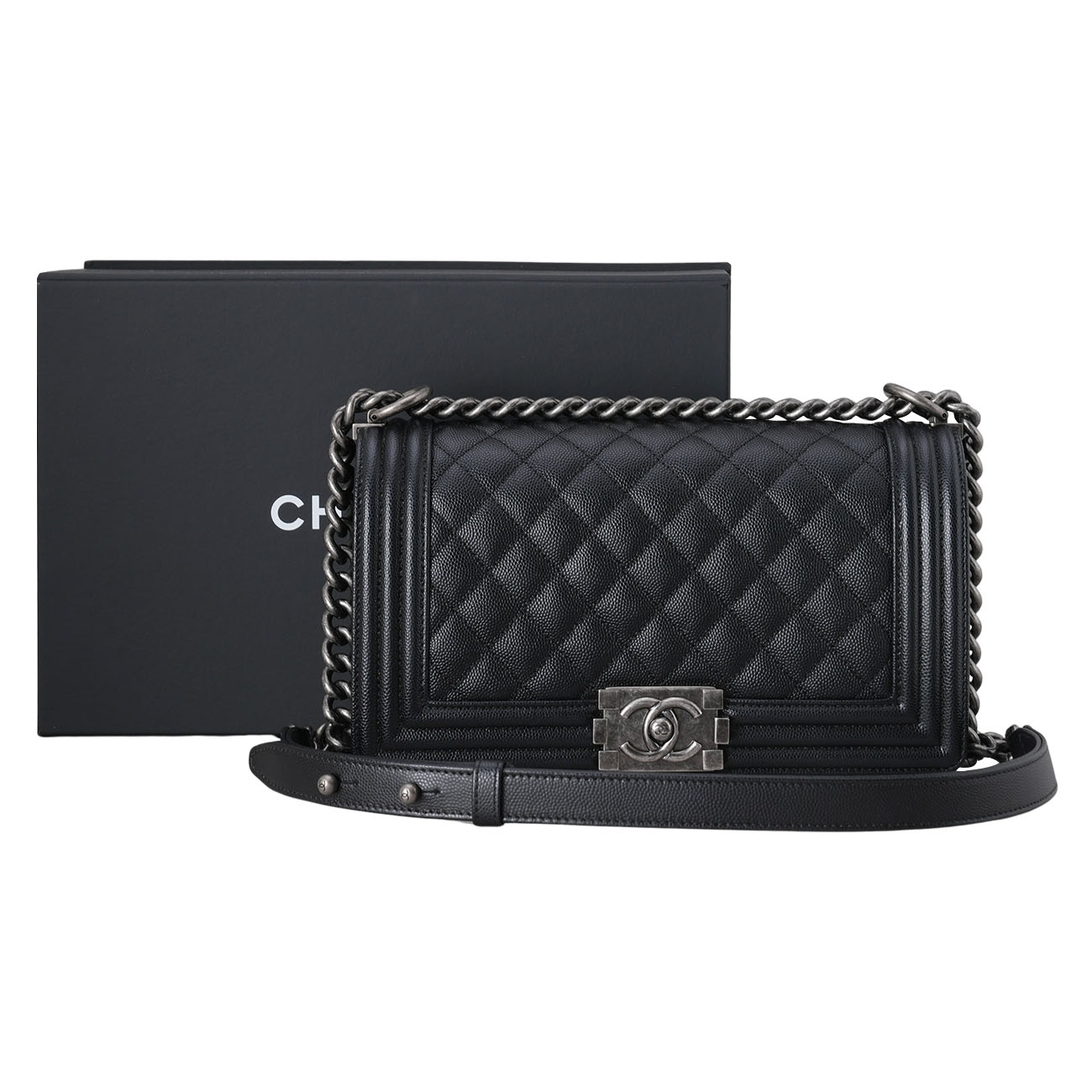 CHANEL(USED)샤넬 캐비어 보이샤넬 미듐 플랩백