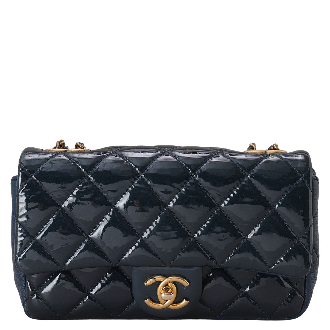 CHANEL(USED)샤넬 시즌 페이던트 뉴미니 플랩백