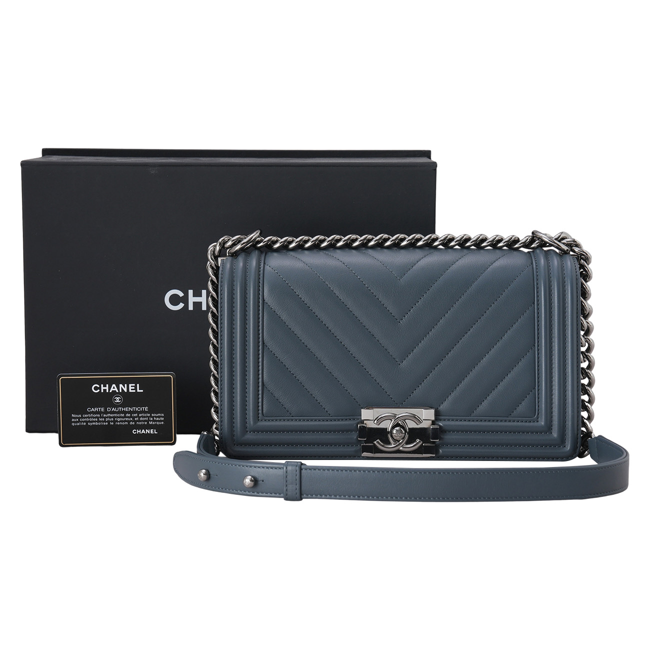 CHANEL(USED)샤넬 A67086 램스킨 쉐브론 보이샤넬 미듐 플랩백