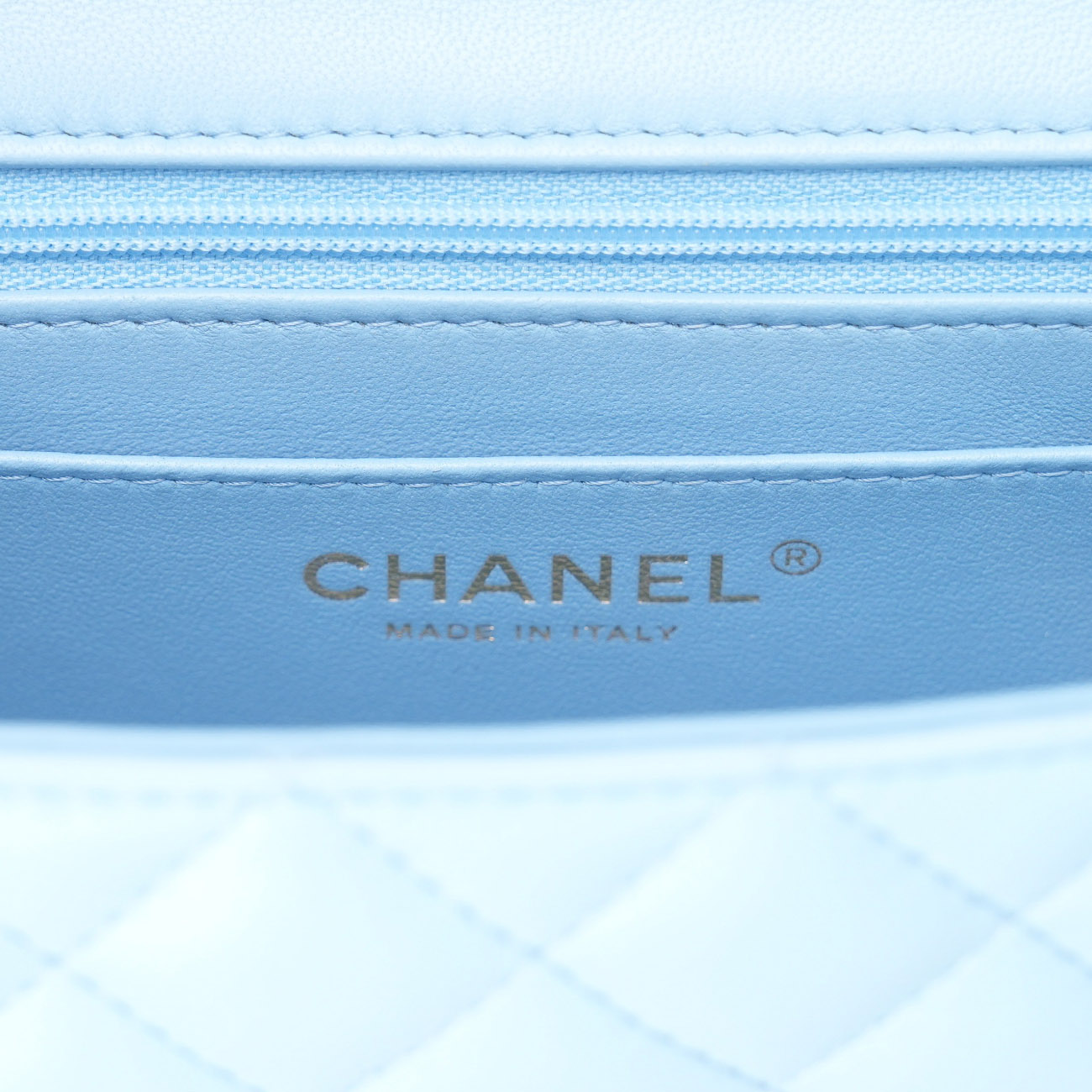 CHANEL(USED)샤넬 클래식 뉴미니 플랩백