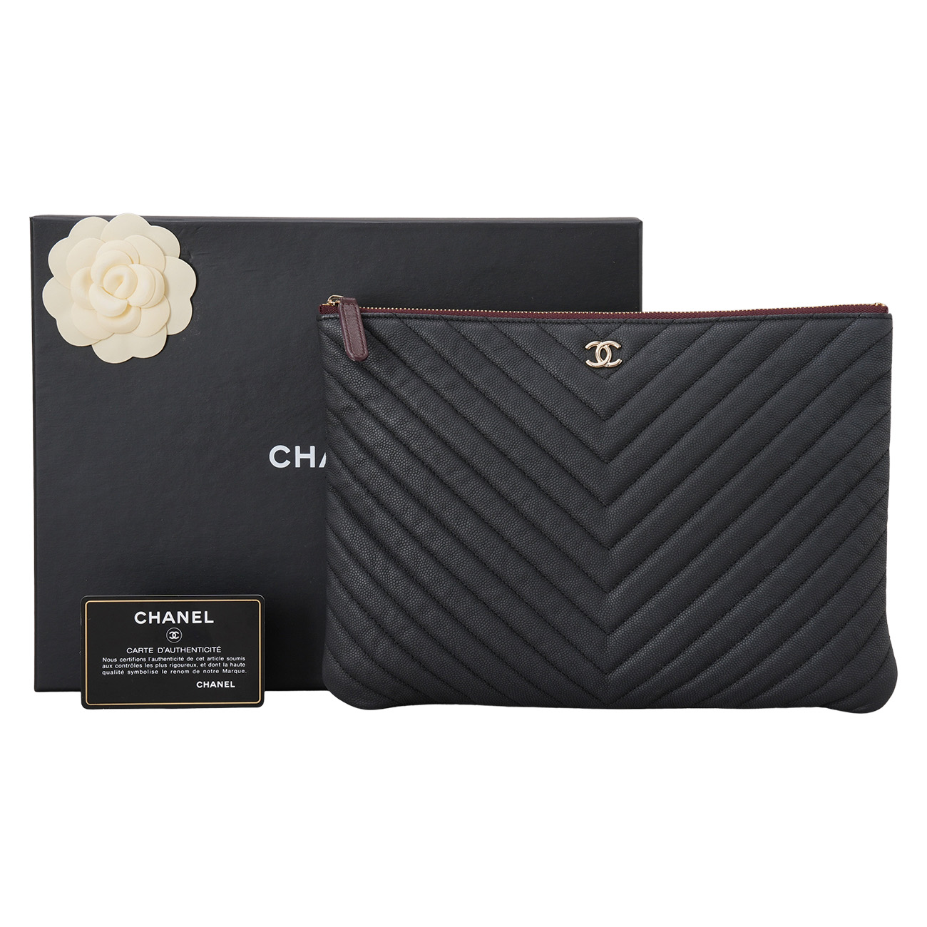 CHANEL(USED)샤넬 쉐브론 클래식 클러치 뉴미듐