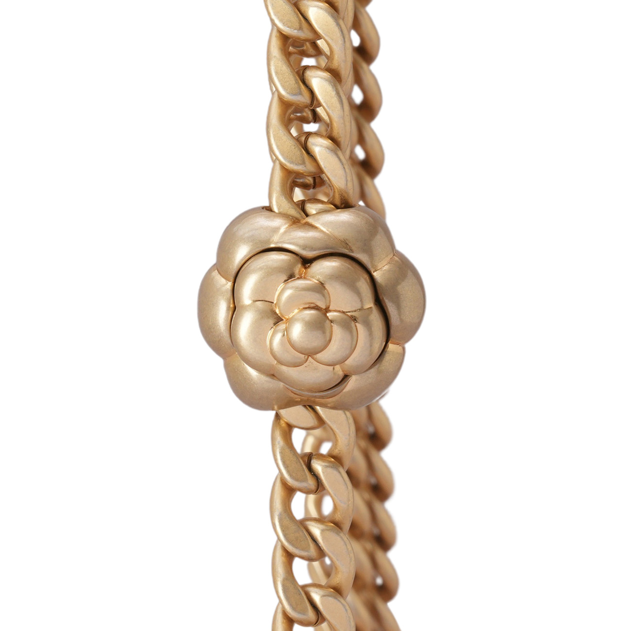 CHANEL(USED)샤넬 AP3297 램스킨 턴락 WOC 까멜리아볼