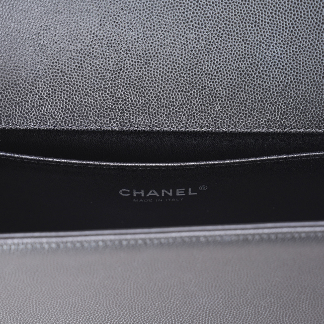 CHANEL(USED)샤넬 A67086 캐비어 보이샤넬 미듐