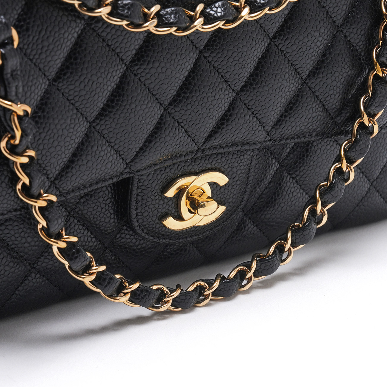 CHANEL(USED)샤넬 캐비어 클래식 미듐 플랩백