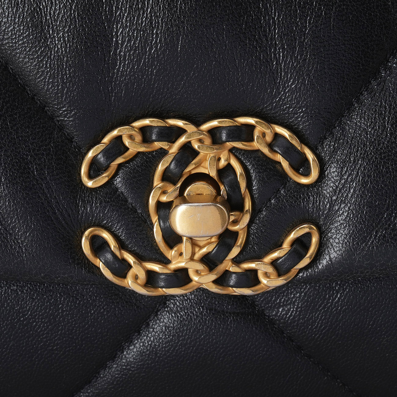 CHANEL(USED)샤넬 19백 미듐