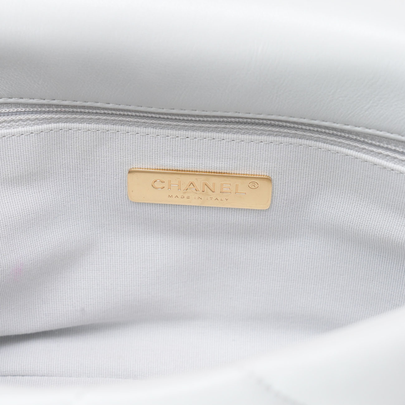 CHANEL(USED)샤넬 19백 미듐