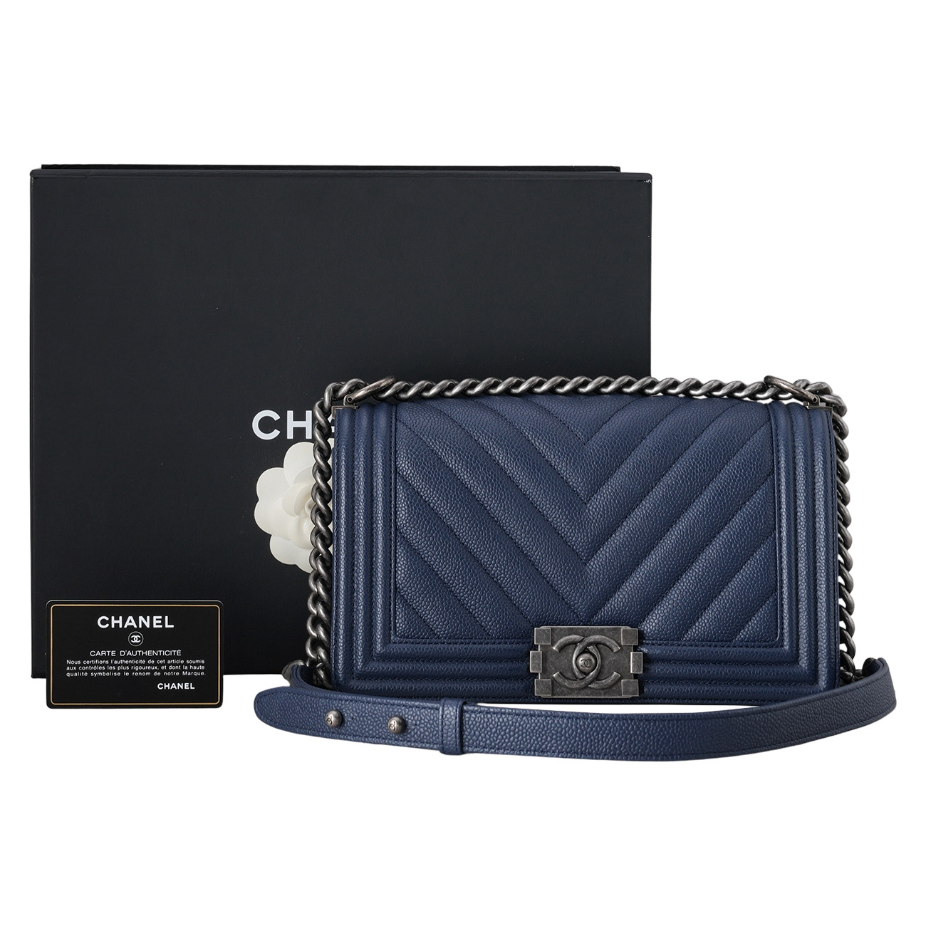 CHANEL(USED)샤넬 캐비어 쉐브론 보이샤넬 미듐 플랩백