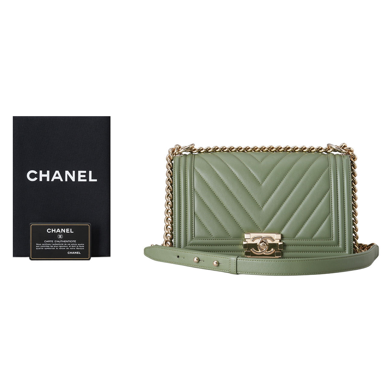 CHANEL(USED)샤넬 보이샤넬 쉐브론 미듐