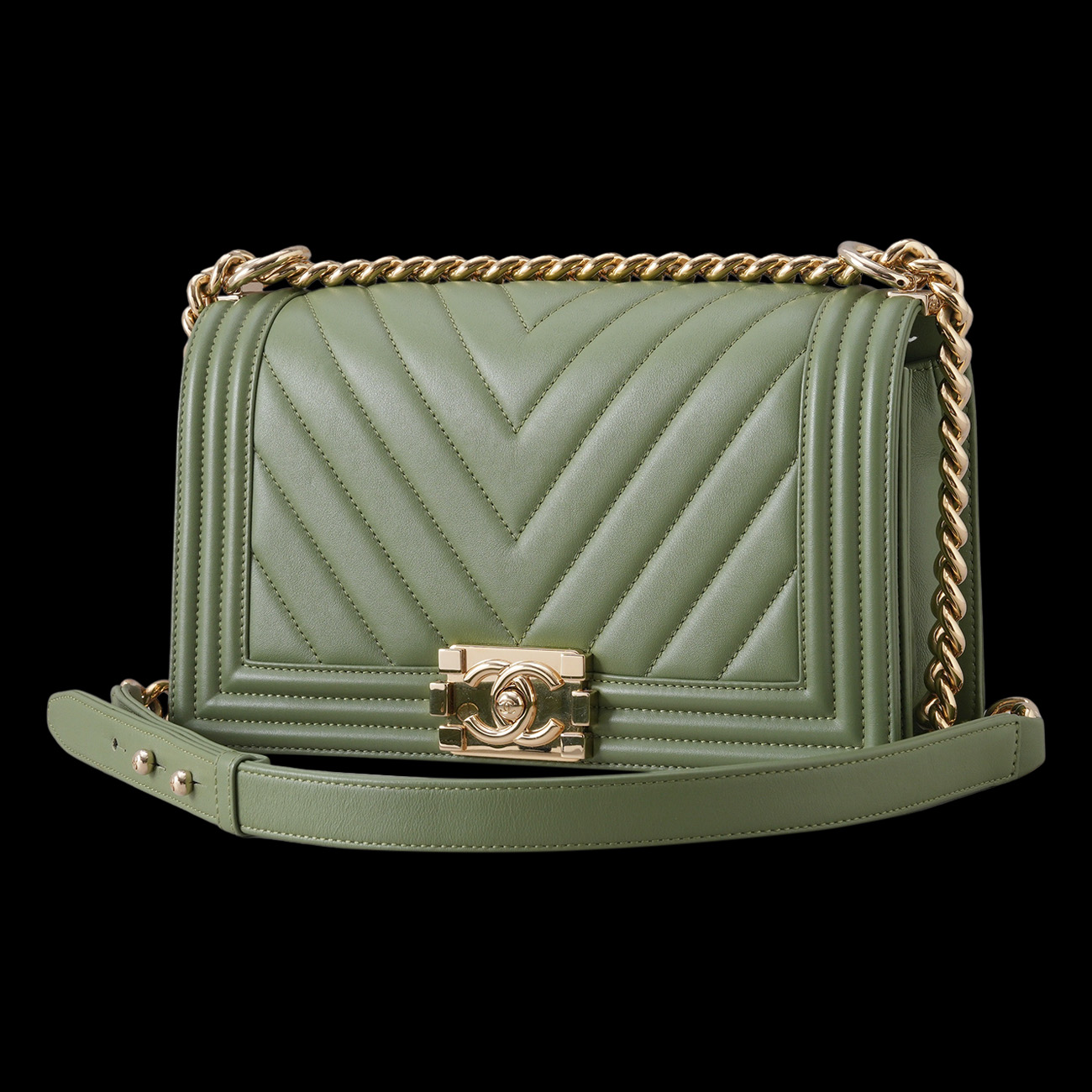 CHANEL(USED)샤넬 보이샤넬 쉐브론 미듐
