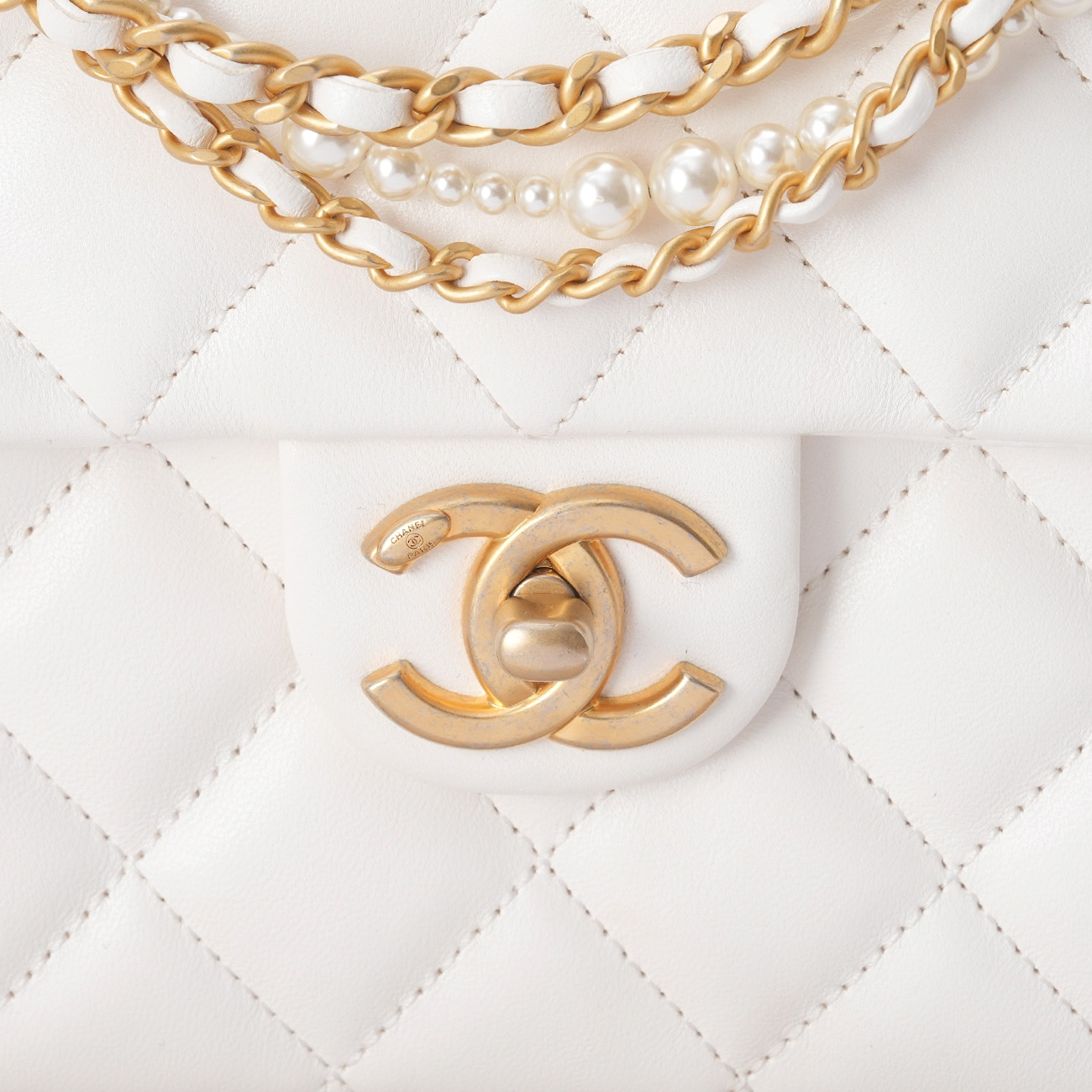 CHANEL(USED)샤넬 시즌 램스킨 체인 탑핸들 플랩백