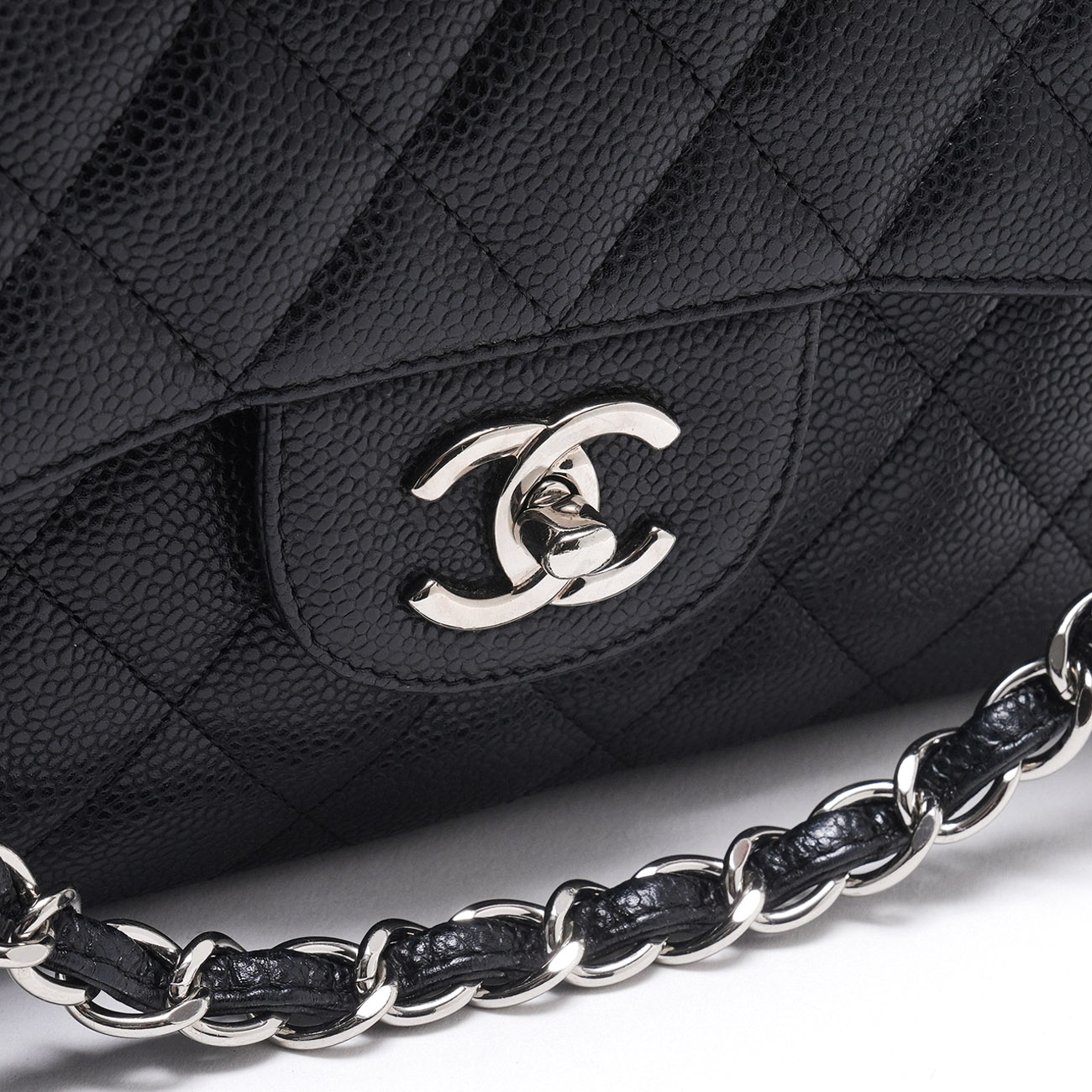 CHANEL(USED)샤넬 캐비어 클래식 라지 플랩백