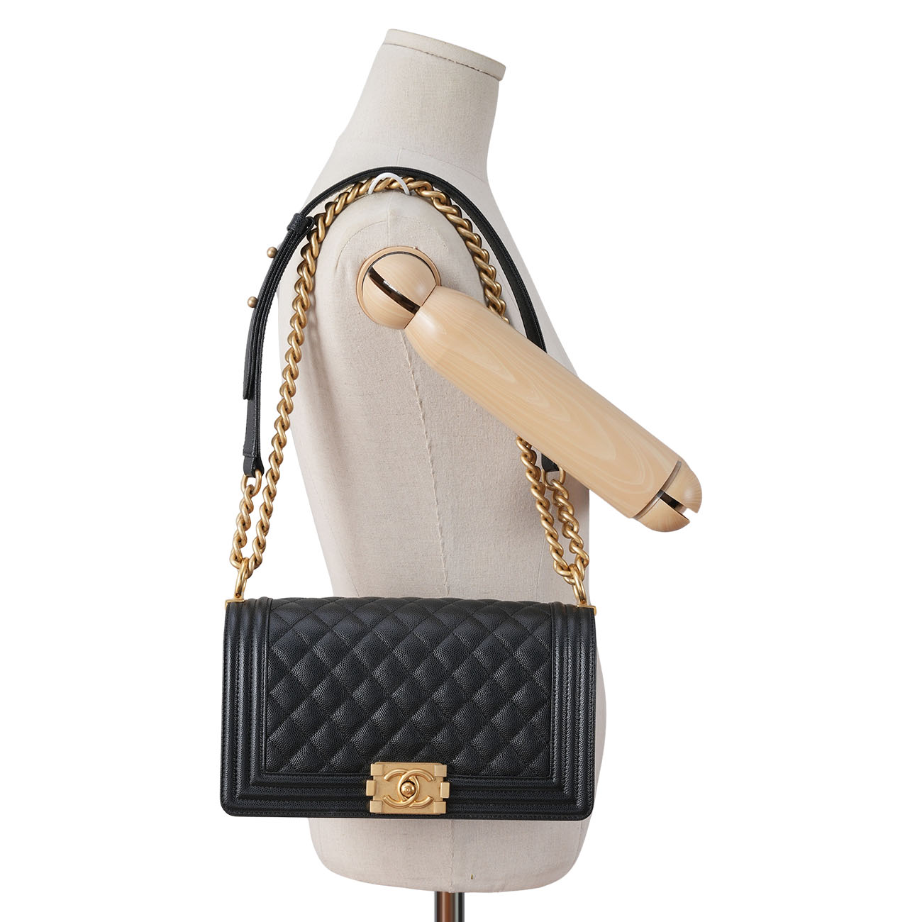 CHANEL(USED)샤넬 캐비어 보이샤넬 미듐 플랩백