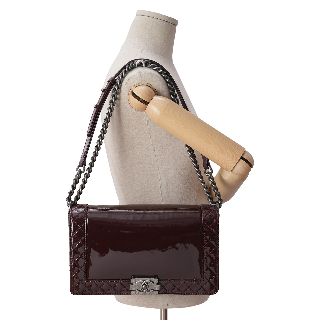 CHANEL(USED)샤넬 시즌 페이던트 보이샤넬 뉴미듐 체인 숄더백