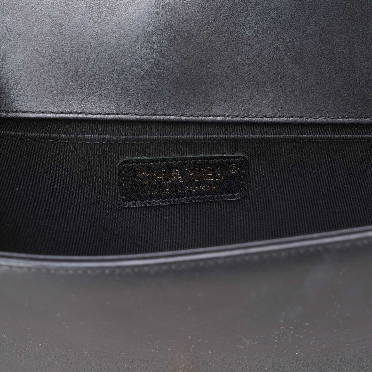 CHANEL(USED)샤넬 쉐브론 보이샤넬 미듐 플랩백