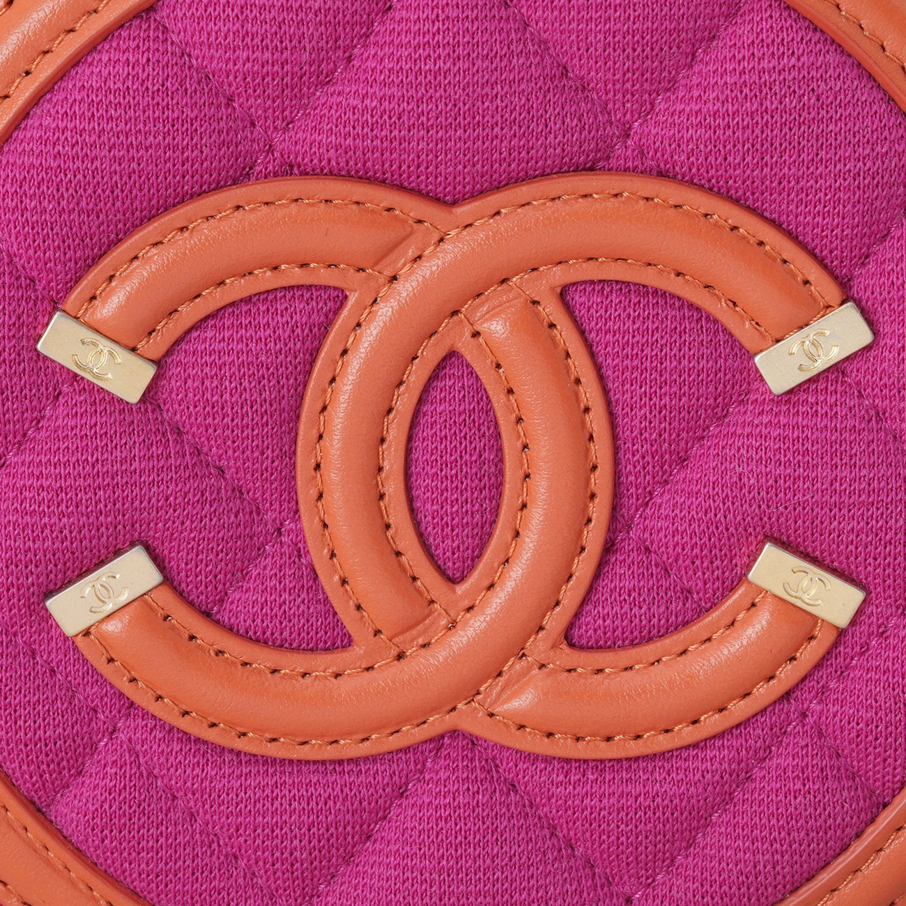 CHANEL(USED)샤넬 패브릭 라운드 크로스백