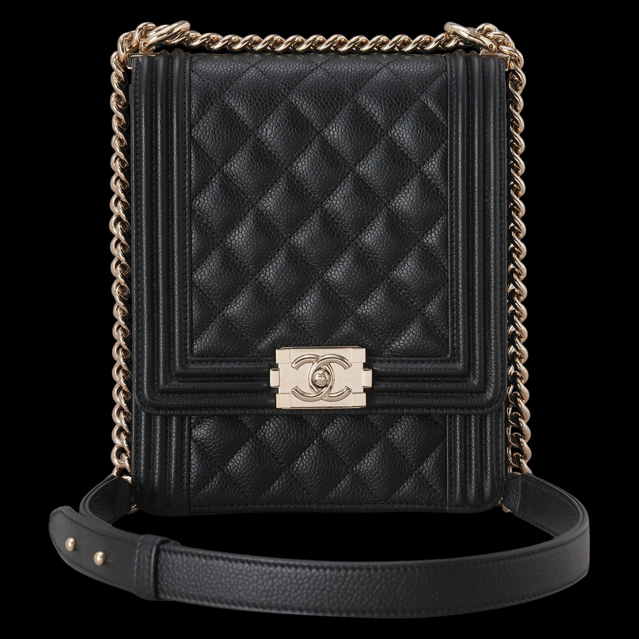 CHANEL(USED)샤넬 AS0130 캐비어 보이샤넬 사첼백