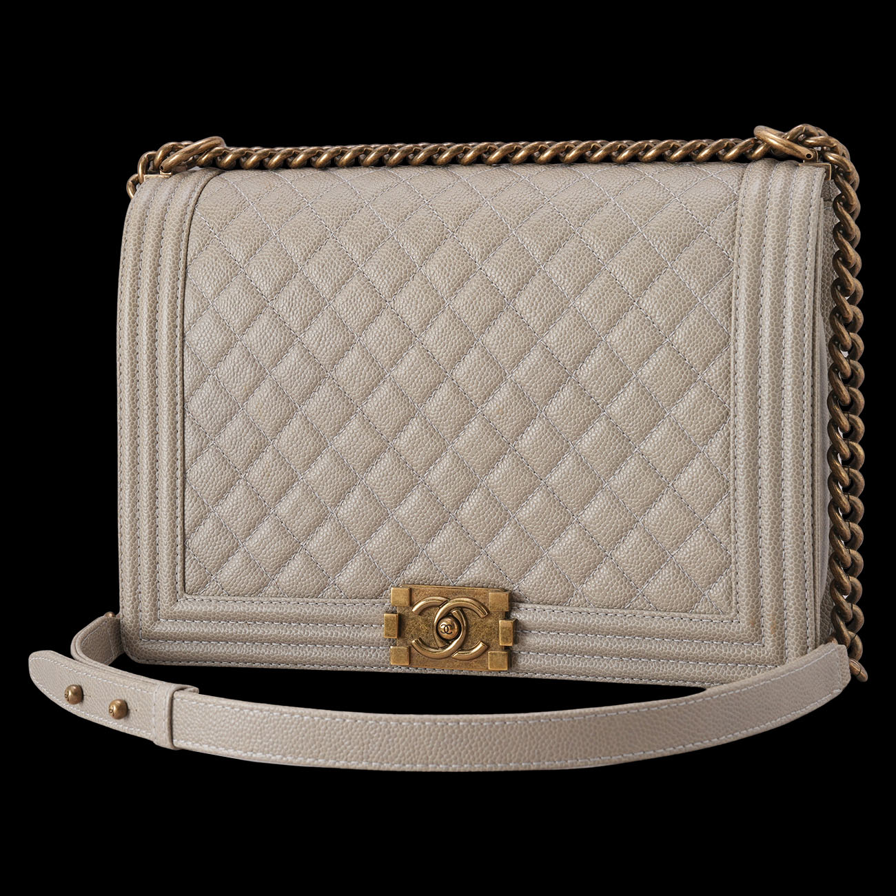 CHANEL(USED)샤넬 캐비어 보이샤넬 라지