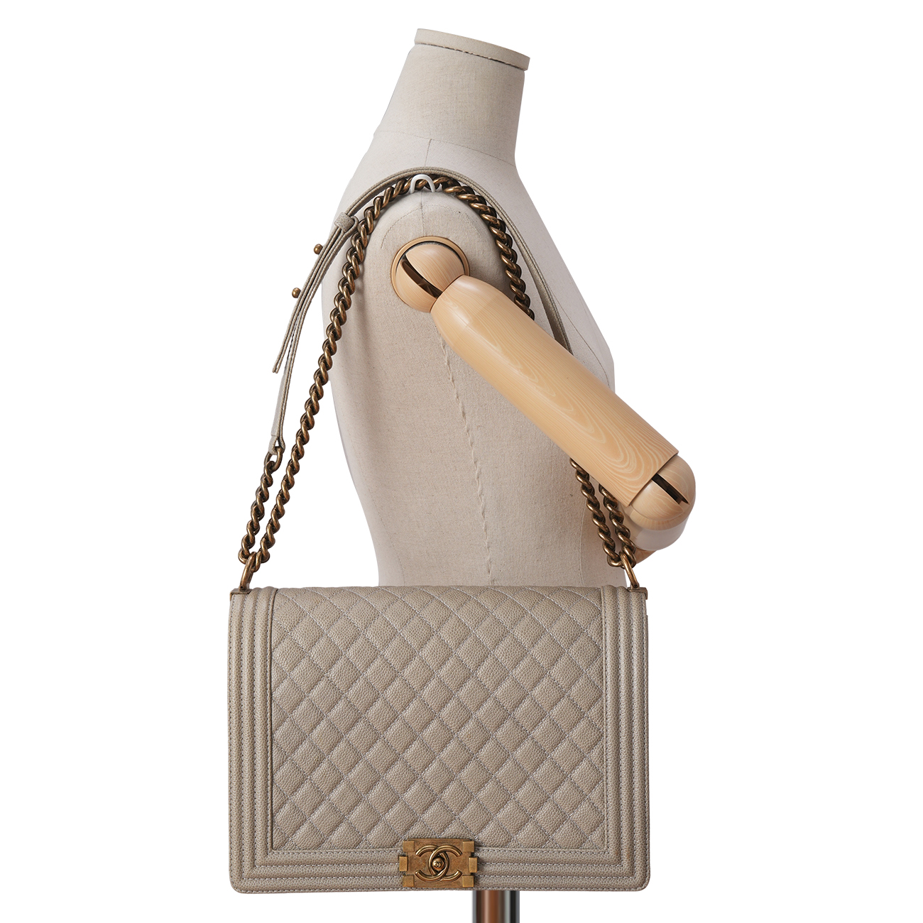 CHANEL(USED)샤넬 캐비어 보이샤넬 라지
