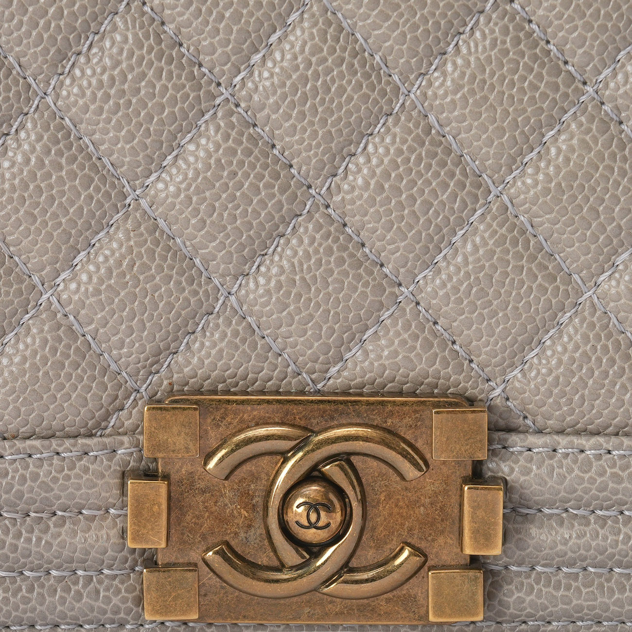 CHANEL(USED)샤넬 캐비어 보이샤넬 라지