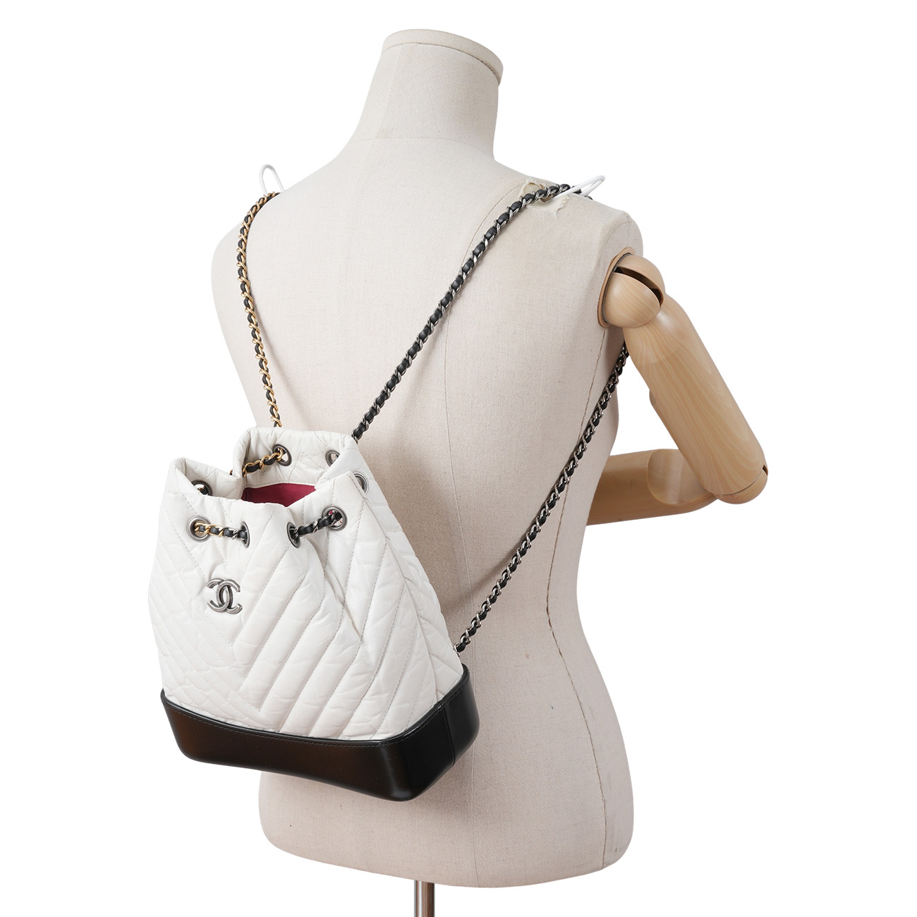 CHANEL(USED)샤넬 가브리엘 쉐브론 백팩 스몰
