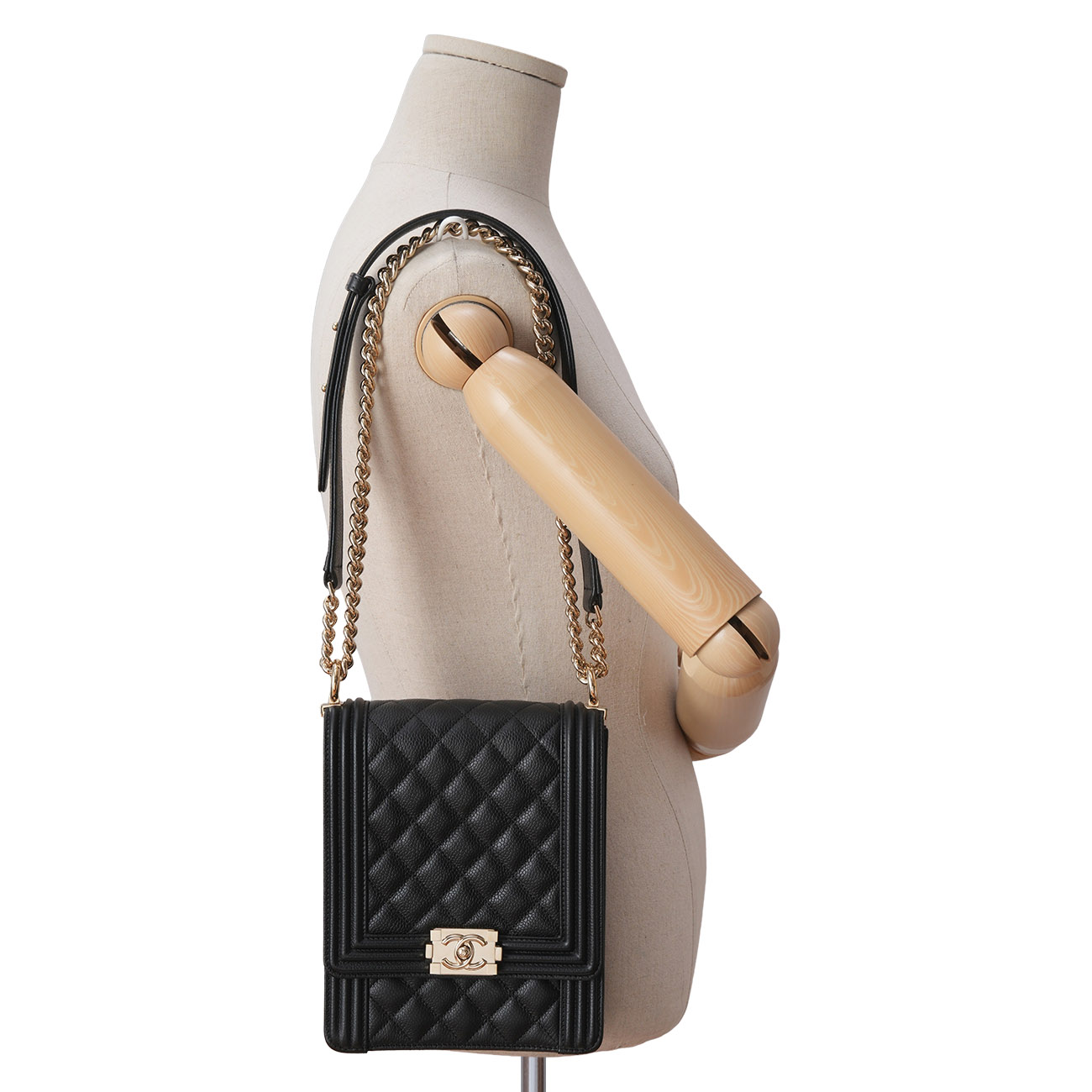 CHANEL(USED)샤넬 캐비어 보이샤넬 사첼백