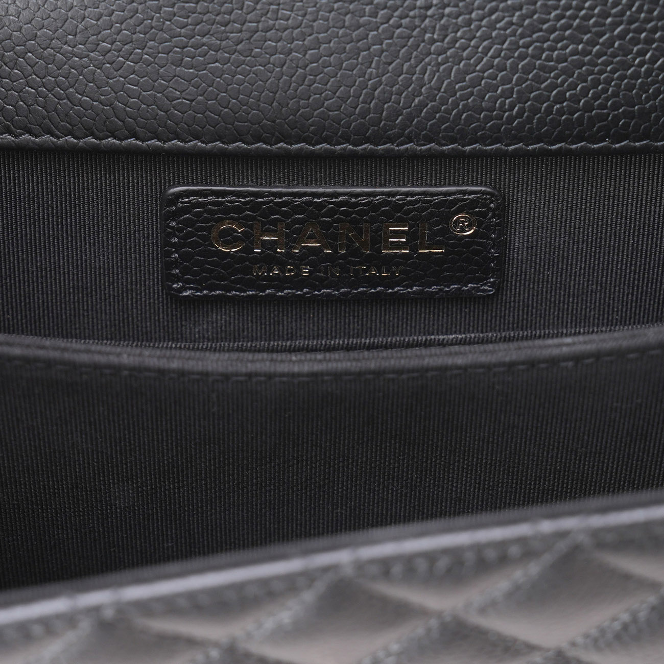 CHANEL(USED)샤넬 캐비어 보이샤넬 사첼백