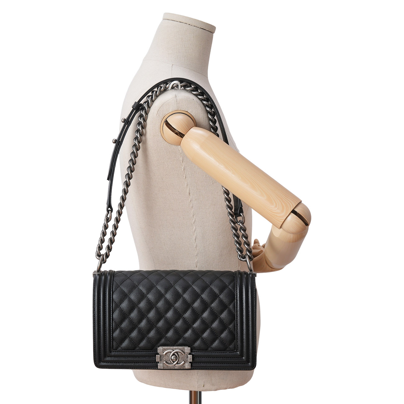 CHANEL(USED)샤넬 캐비어 보이샤넬 미듐 플랩백