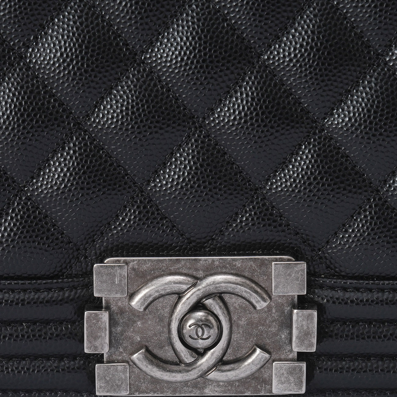 CHANEL(USED)샤넬 캐비어 보이샤넬 미듐 플랩백