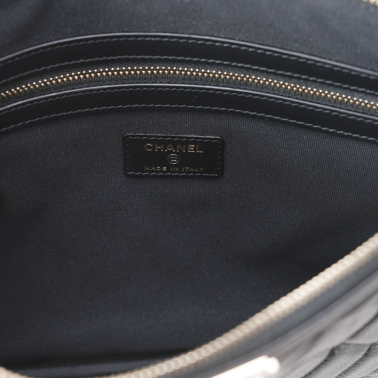 CHANEL(USED)샤넬 캐비어 보이샤넬 클러치 뉴미듐