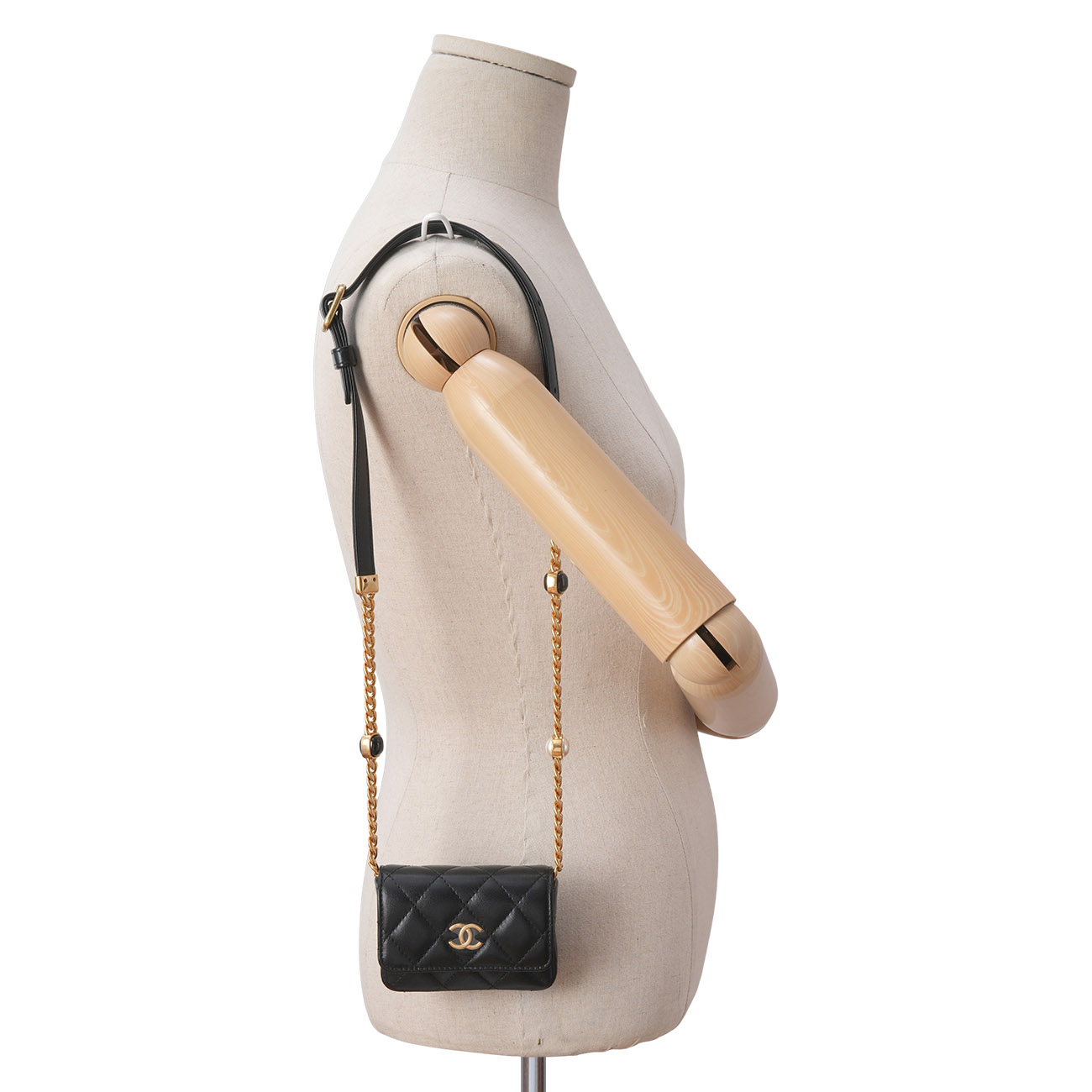 CHANEL(USED)샤넬 시즌 램스킨 체인 벨트백 블랙