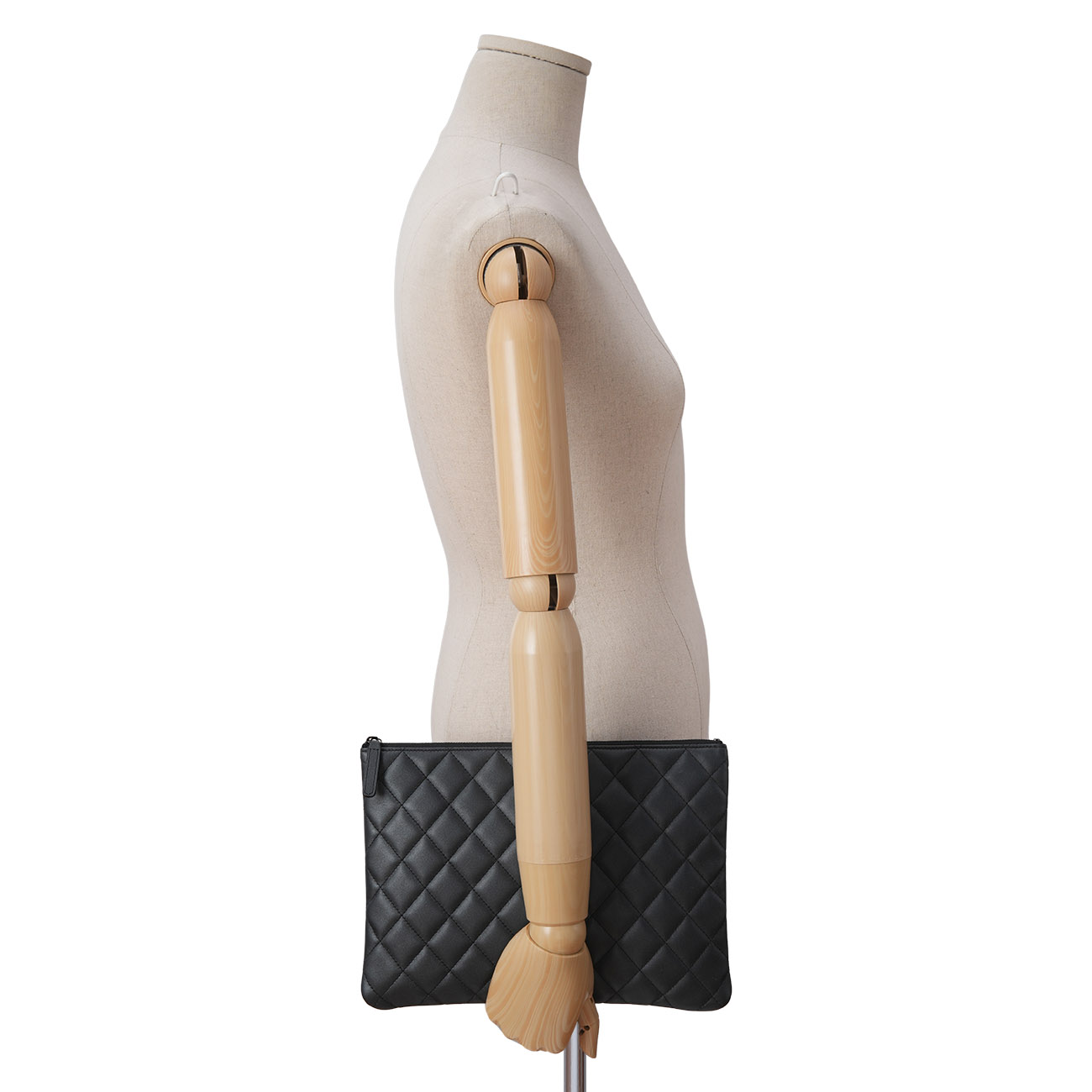 CHANEL(USED)샤넬 A82545 램스킨 클래식 클러치 뉴미듐