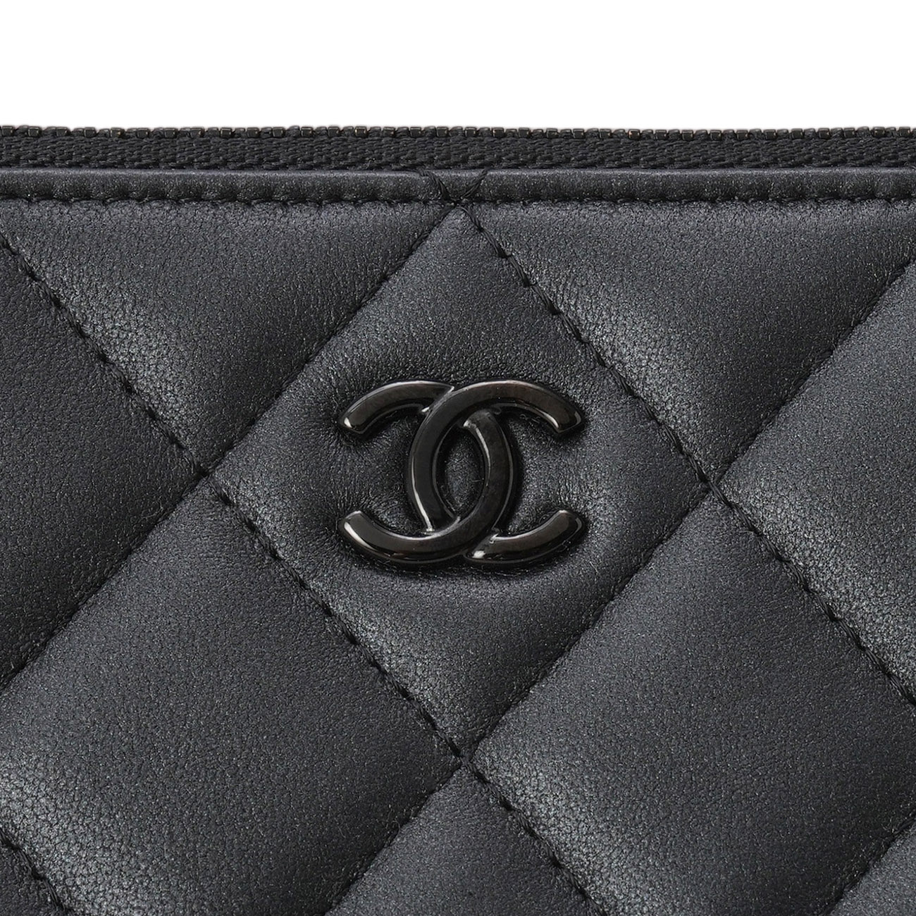 CHANEL(USED)샤넬 A82545 램스킨 클래식 클러치 뉴미듐