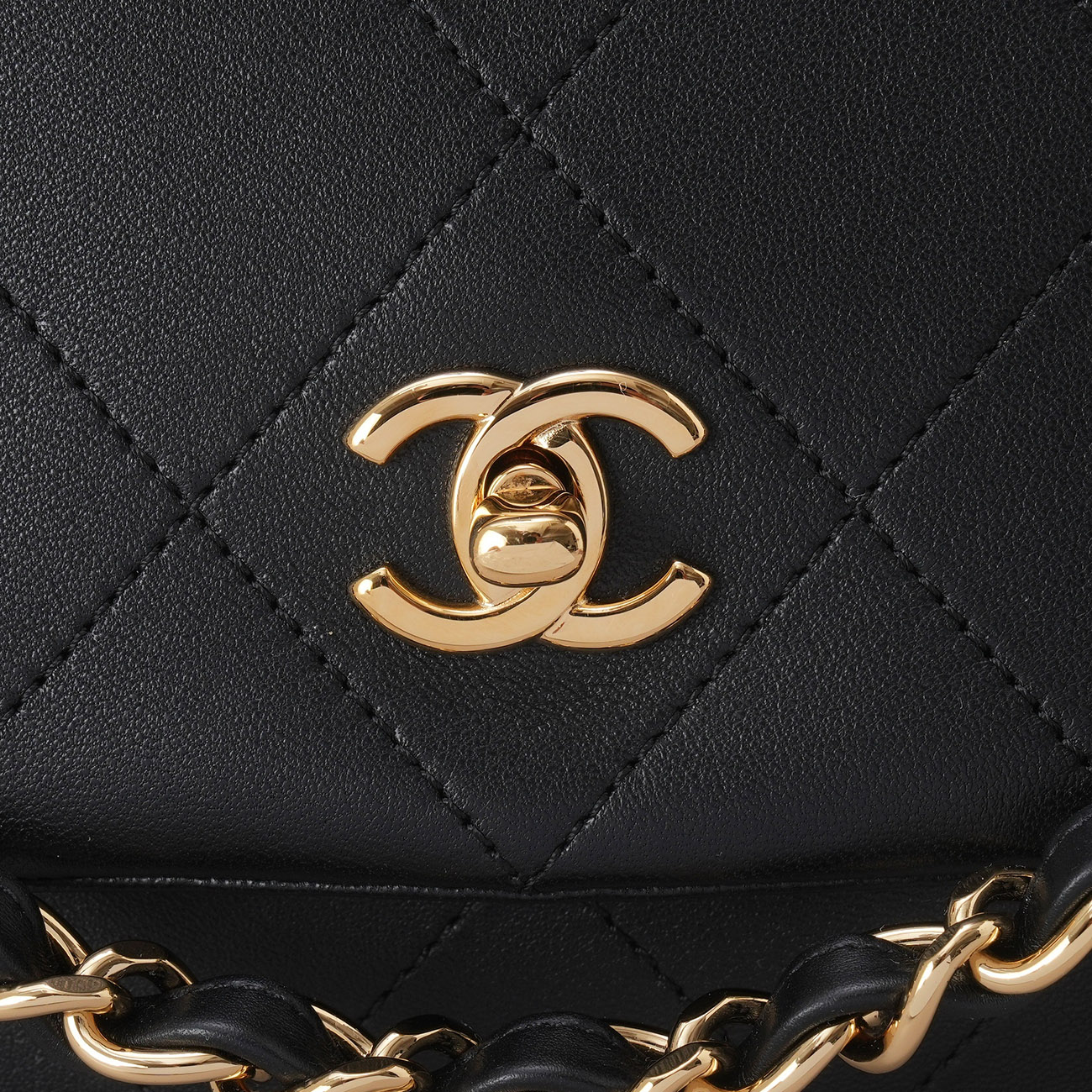 CHANEL(USED)샤넬 AS6116 시즌 체인 플랩백