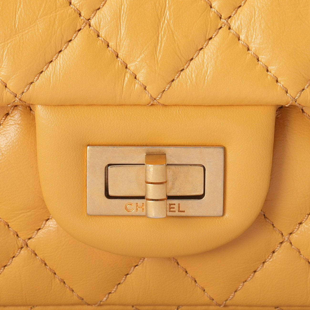 CHANEL(USED)샤넬 AS0874 2.55 빈티지 플랩백 미니