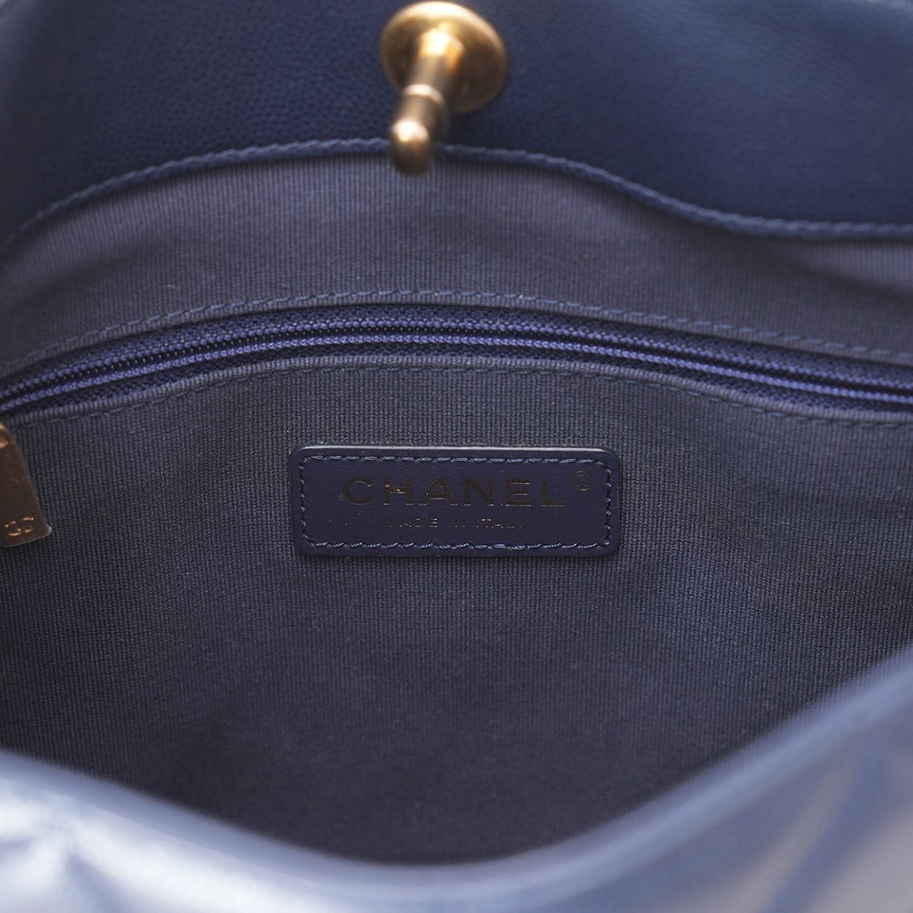 CHANEL(USED)샤넬 캐비어 턴락 호보백 네이비금장