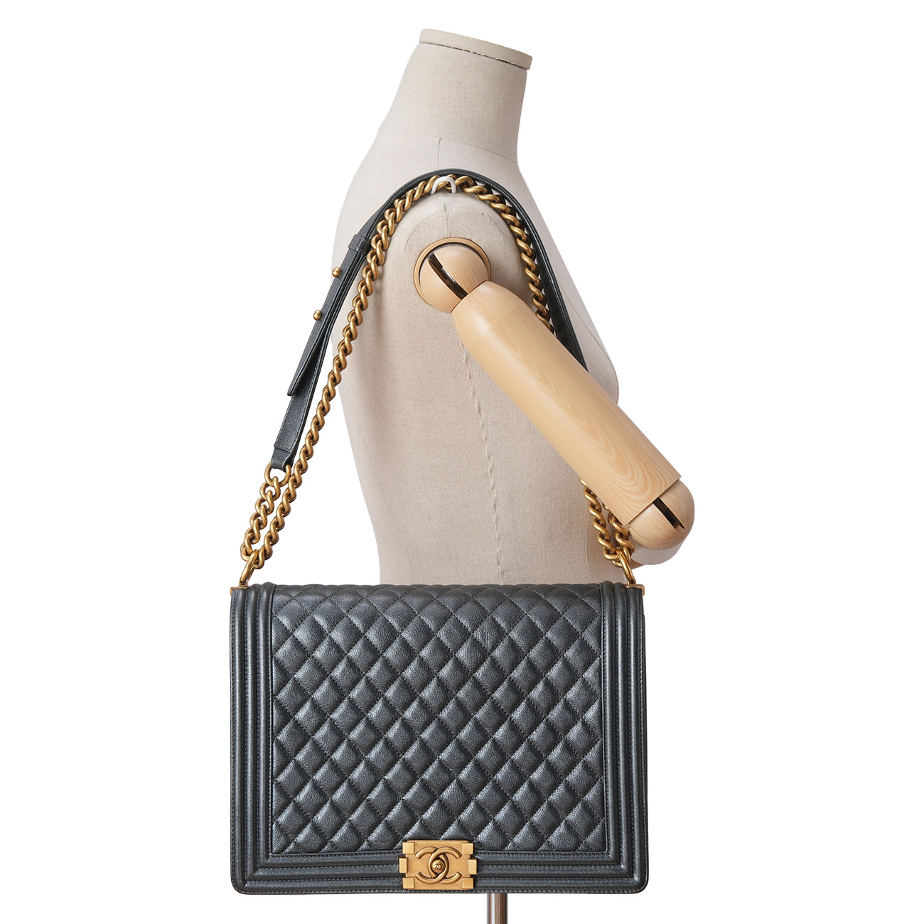 CHANEL(USED)샤넬 캐비어 보이샤넬 라지 플랩백