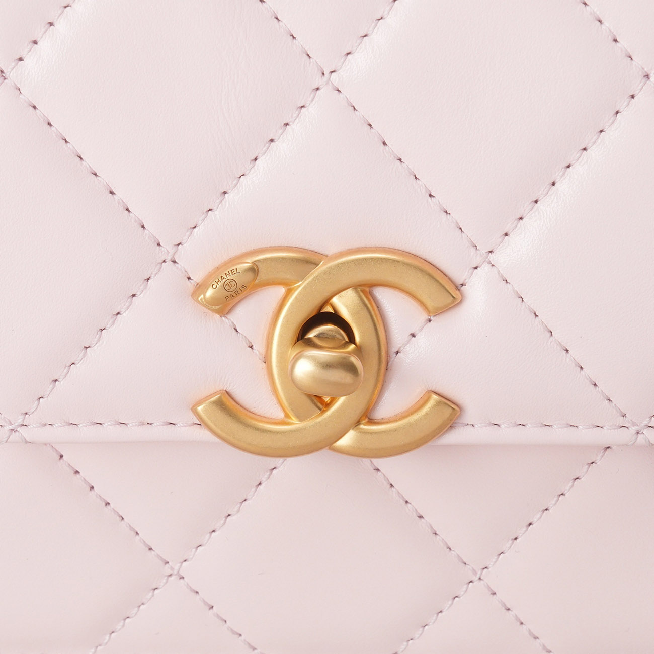 CHANEL(USED)샤넬 AS2615 퍼펙트핏 골드볼 미니 체인 숄더백