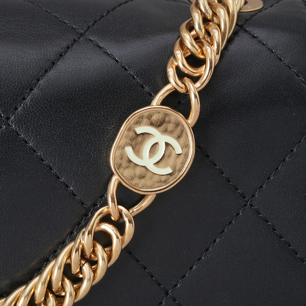 CHANEL(USED)샤넬 AS3751 시즌 체인 플랩백