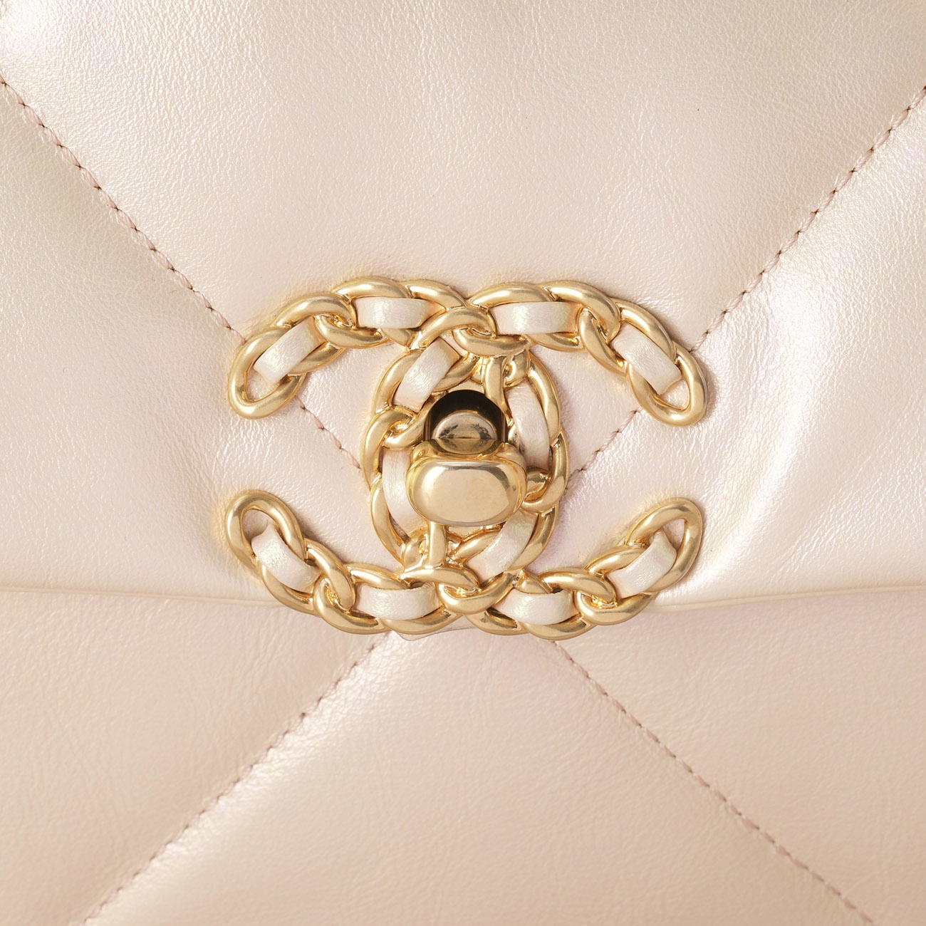 CHANEL(USED)샤넬 19백 스몰