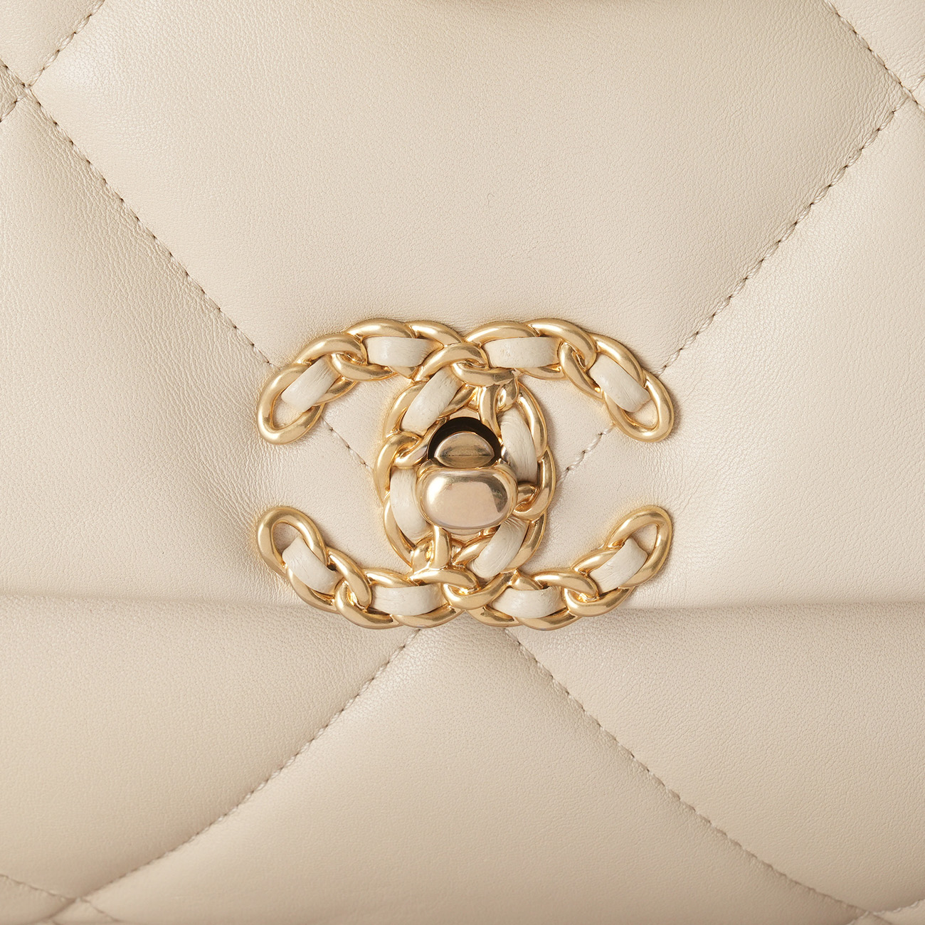 CHANEL(USED)AS6112 19백 맥시