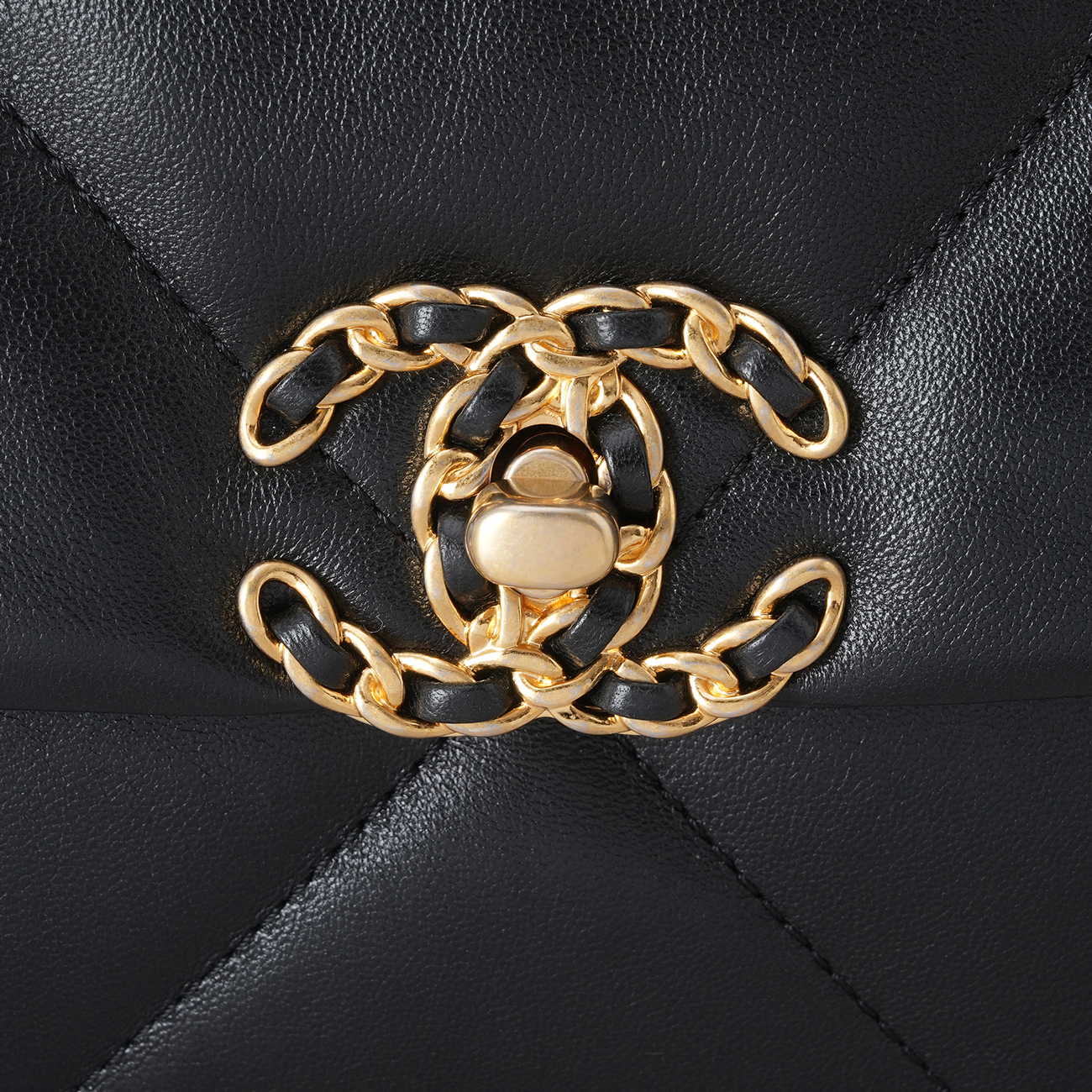 CHANEL(USED)샤넬 19백 미듐 블랙