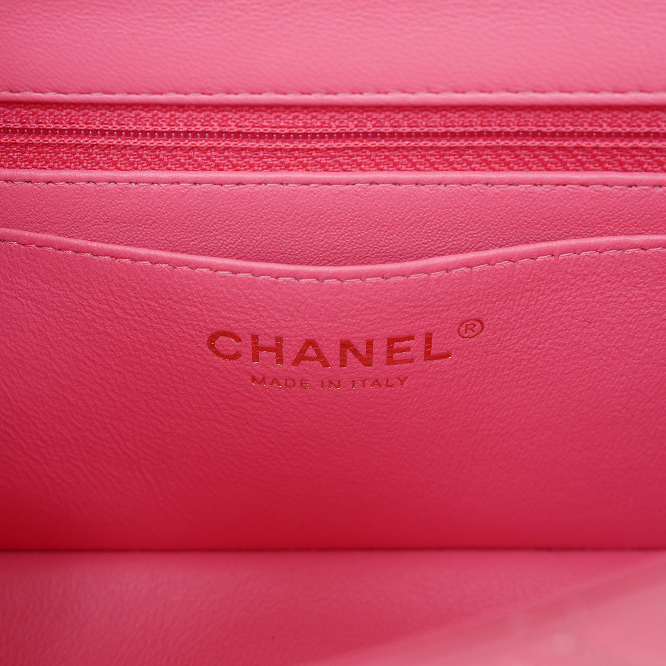 CHANEL(USED)샤넬 램스킨 클래식 뉴미니 체인 크로스백